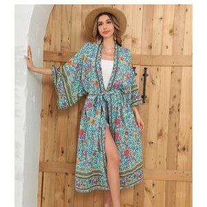 R Vivimos Women's Floral Cover-up